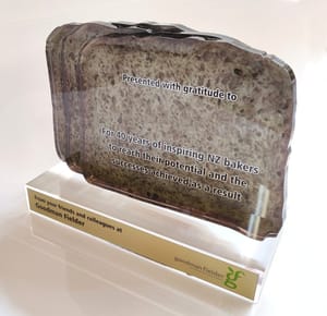 custom-toast-award toast custom trophy