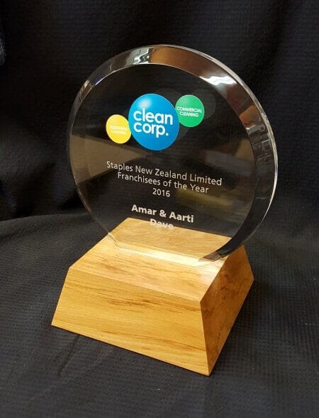 Circle acrylic trophy